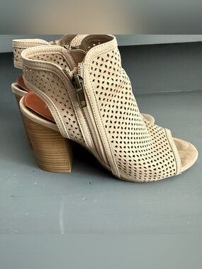 MIA Beige Perforated Open-Toe Block Heel Booties Size 8.5 EUC